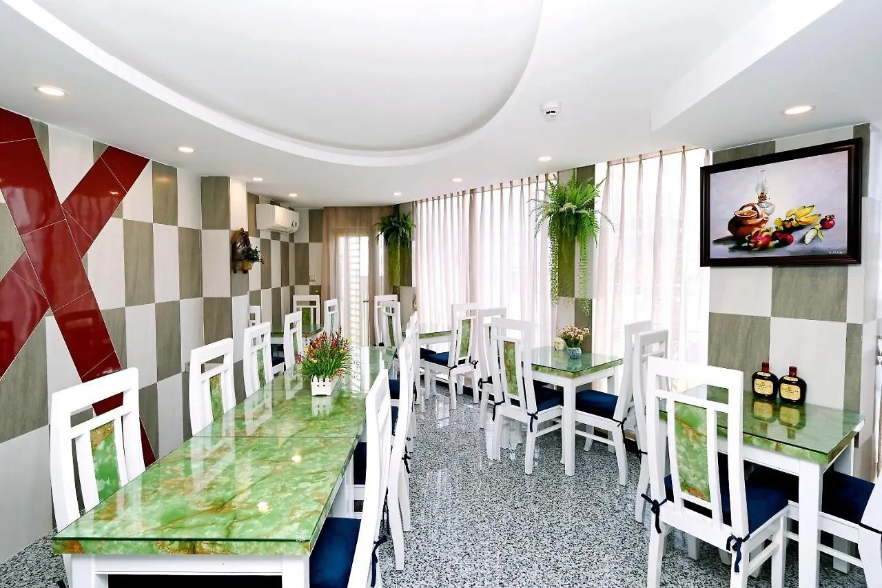 Ten Dollars Hotel Nha Trang