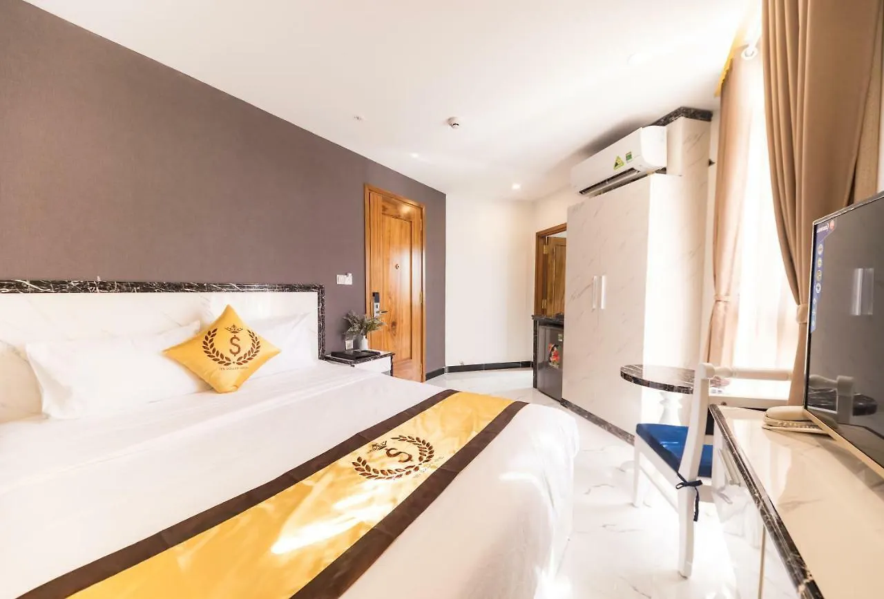 Ten Dollars Hotel Nha Trang 3*,